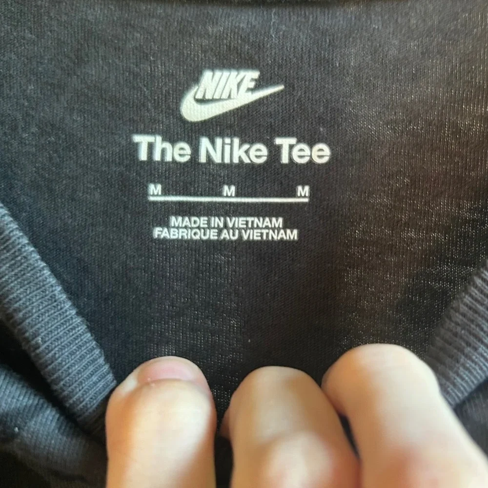Nike Long Sleeve Tee Women Black Cheetah Print Embroidered Logo Size M